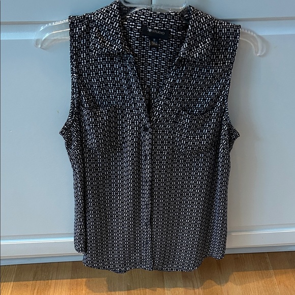 AB Studio Black and White Sleeveless Blouse - Picture 1 of 5